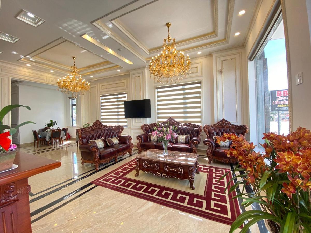 Crown Dalat Hotel Exteriör bild